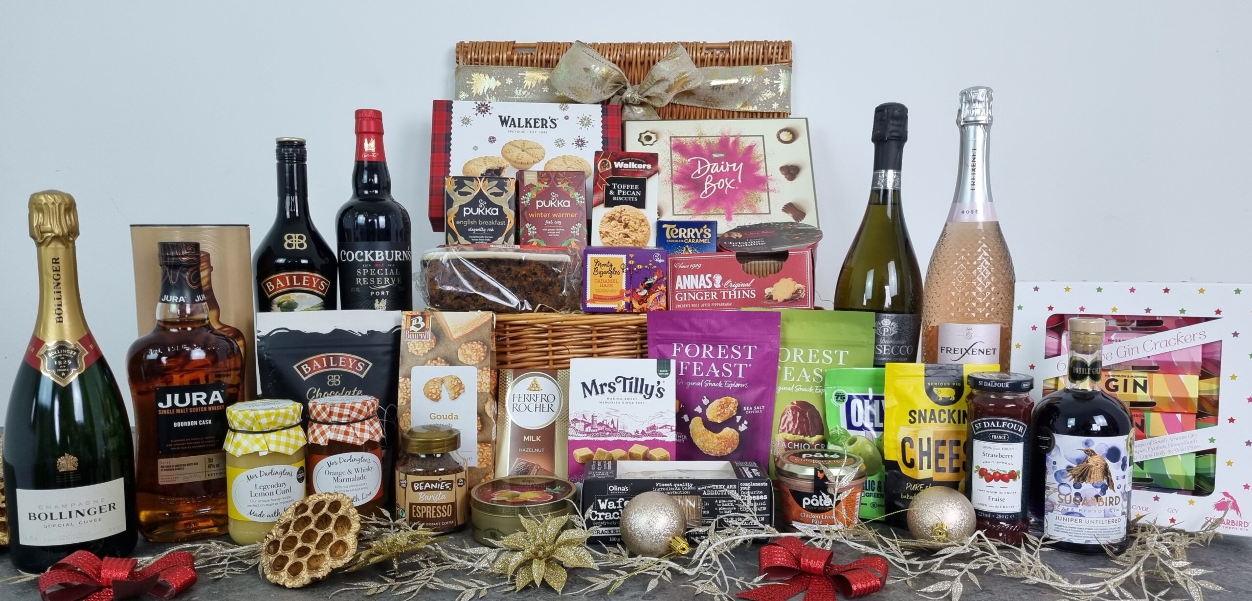Supreme Indulgence Executive Festive Hamper Basket
