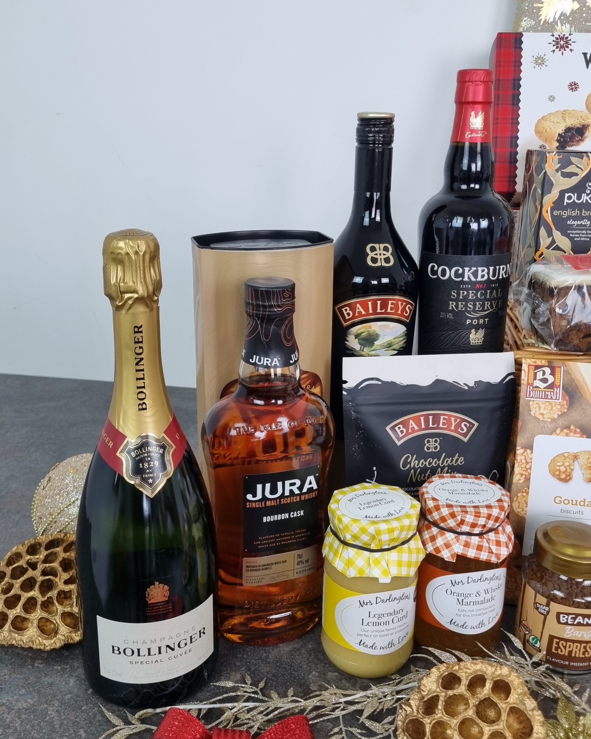 Supreme Indulgence Executive Hamper - Image 3