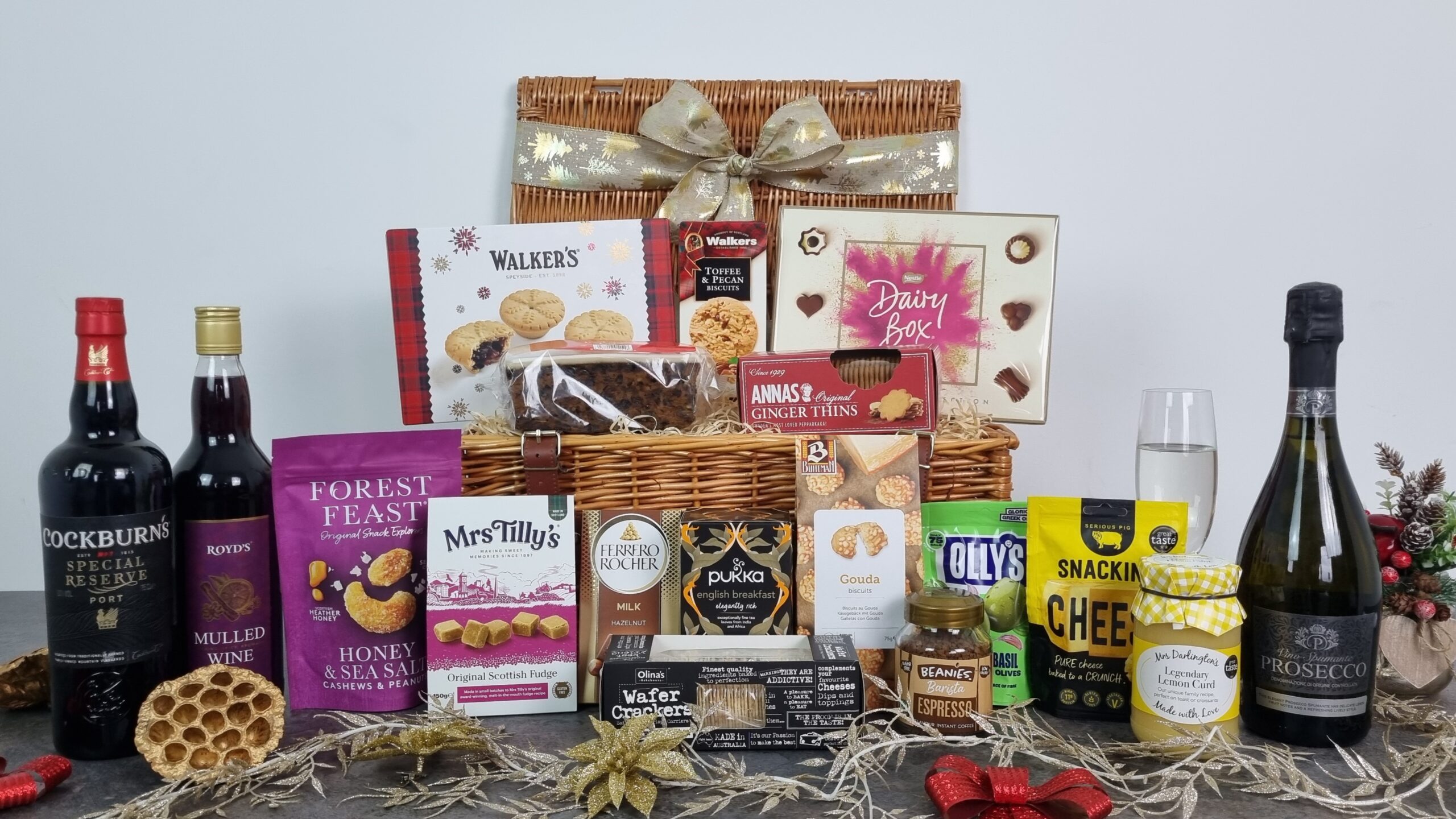 Christmas Extravaganza Gift Hamper with Port & Wine