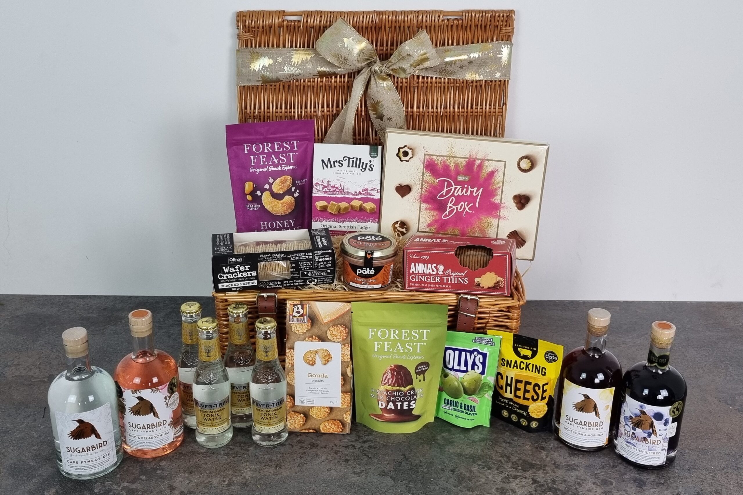Luxury Gin & Tonic Indulgence Hamper - Image 2
