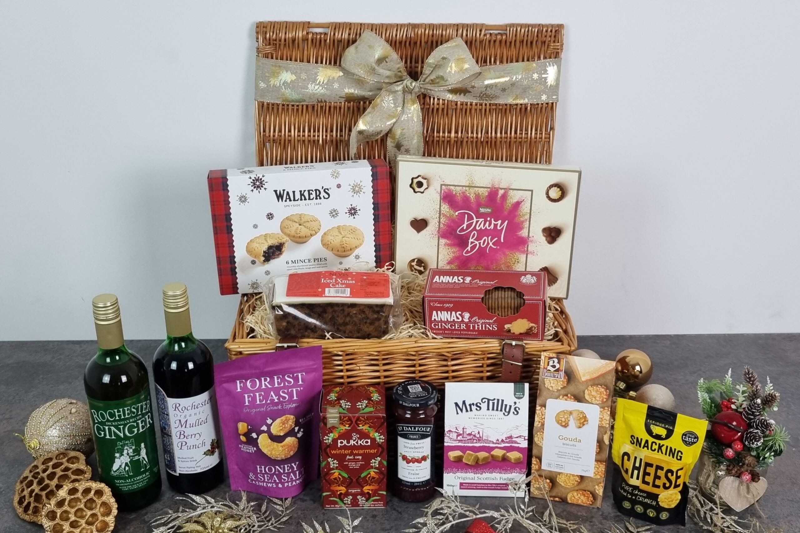 Winter Warmer Gift Hamper Basket with Rochesters – Alcohol Free - Image 2
