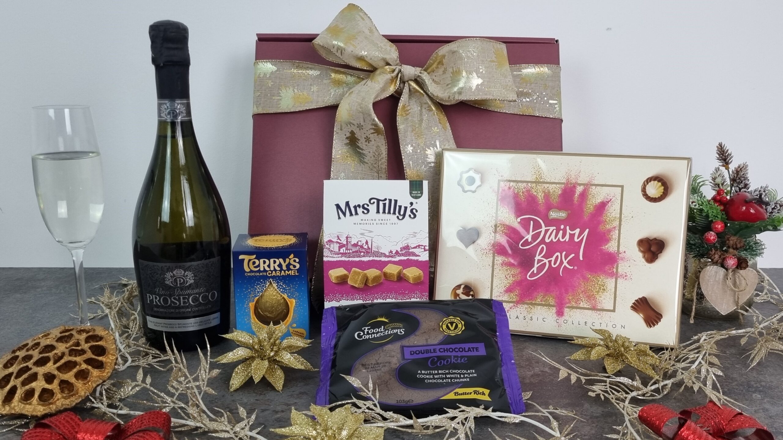 Tasty Treats Gift Box with Prosecco & Sweet Treats